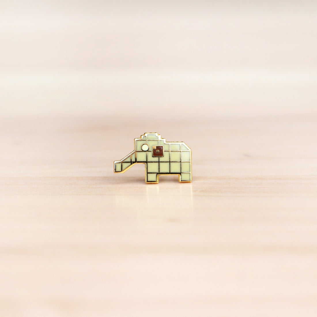 Treasures of Singapore Ear Studs (1 pair)