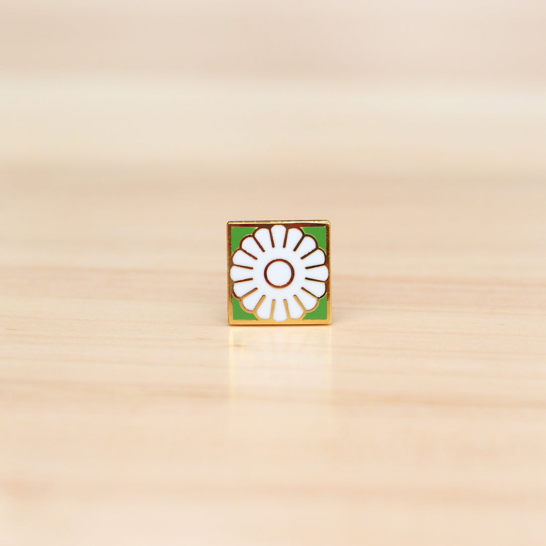 Treasures of Singapore Ear Studs (1 pair)