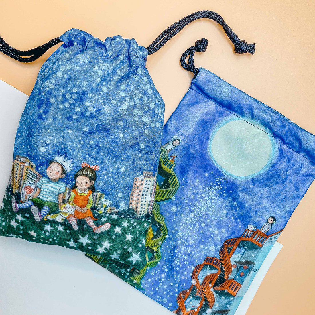 Ah Guo Reversible Drawstring Pouch