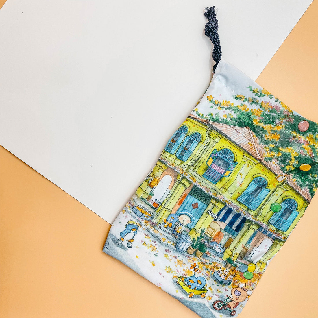Ah Guo Reversible Drawstring Pouch