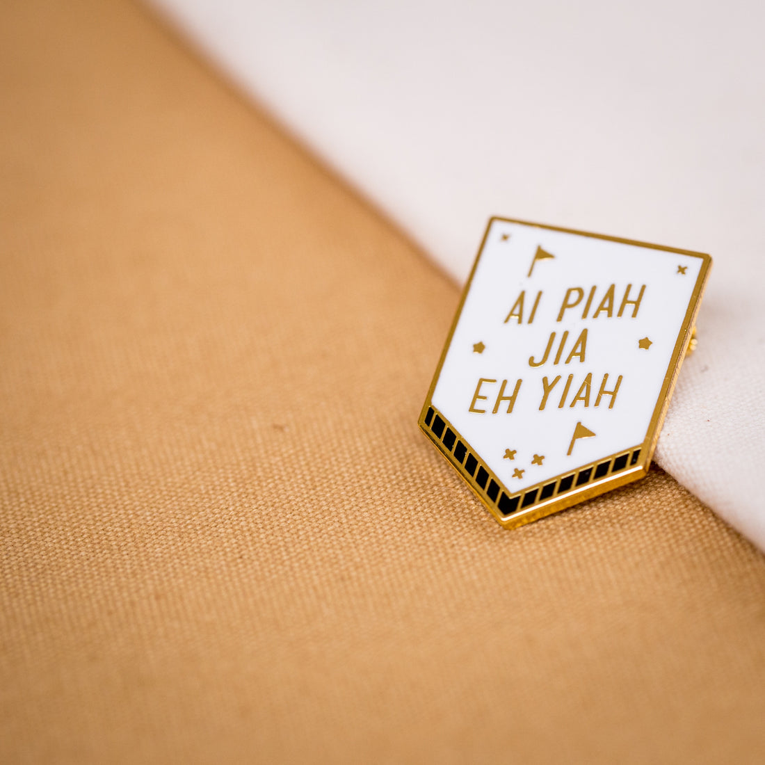 Ai Piah Jia Eh Yiah Brooch